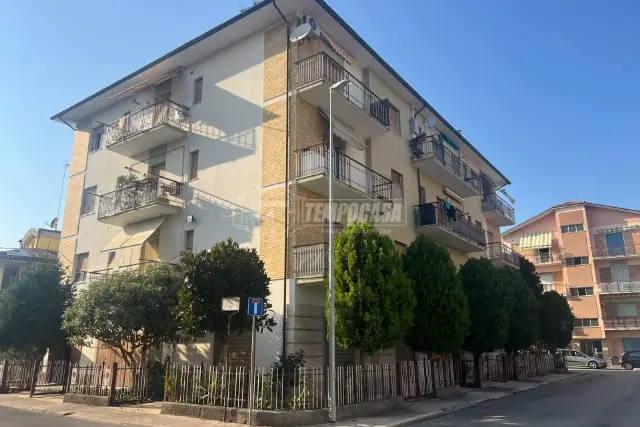 Appartamento in Via Ascoli Piceno 33, Chiaravalle - Foto 1