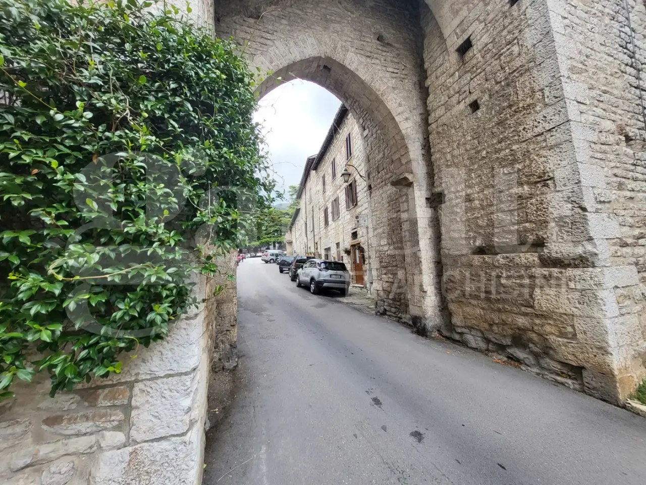 Magazzino in Via Falcucci 4, Gubbio, {3} - Foto 1