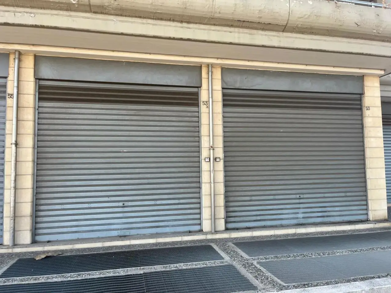 Esercizio commerciale in Viale Europa, Bari, {3} - Foto 1