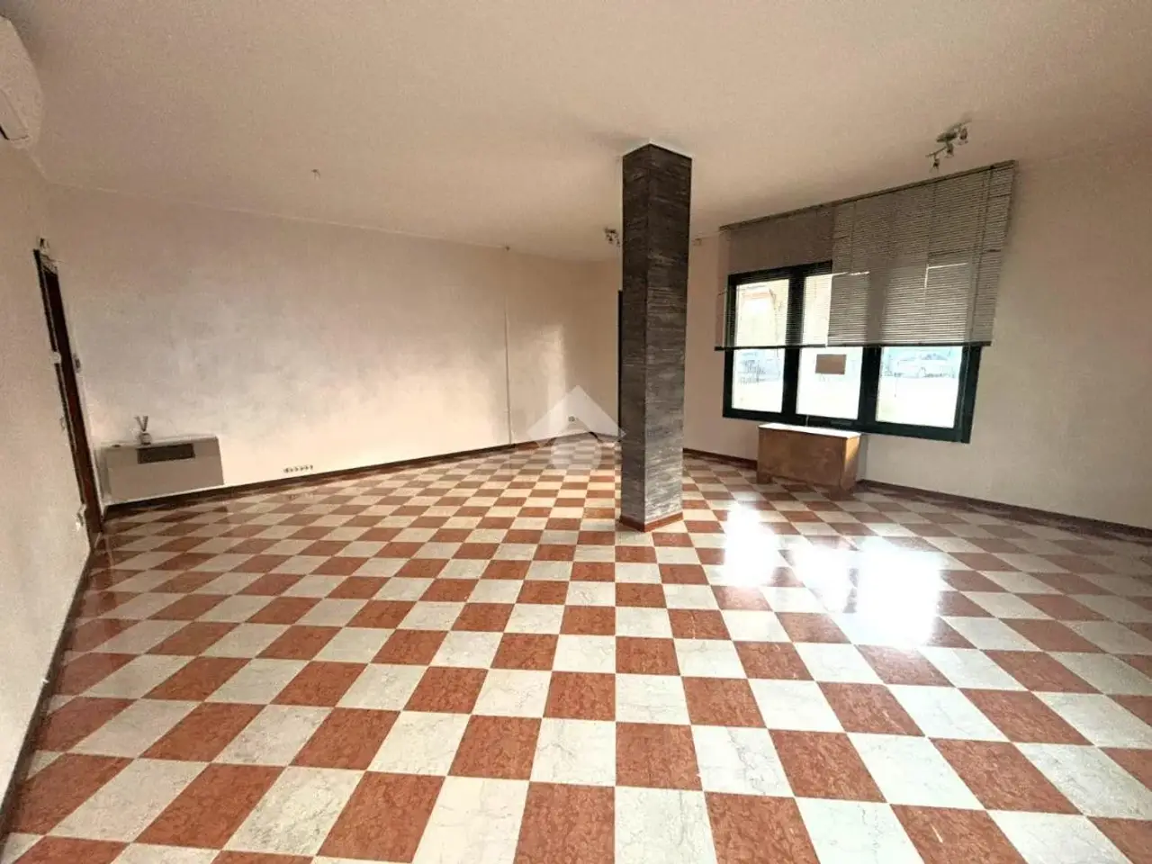 Ufficio in Via Fontane 1, Ponzano Veneto, {3} - Foto 1