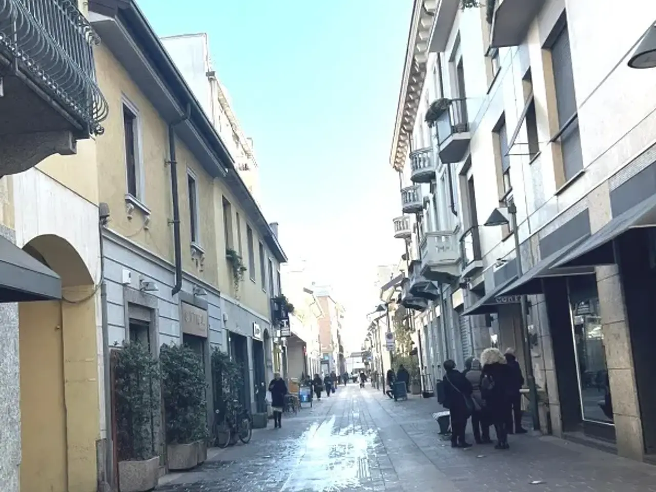 Negozio in , Seregno, {3} - Foto 2