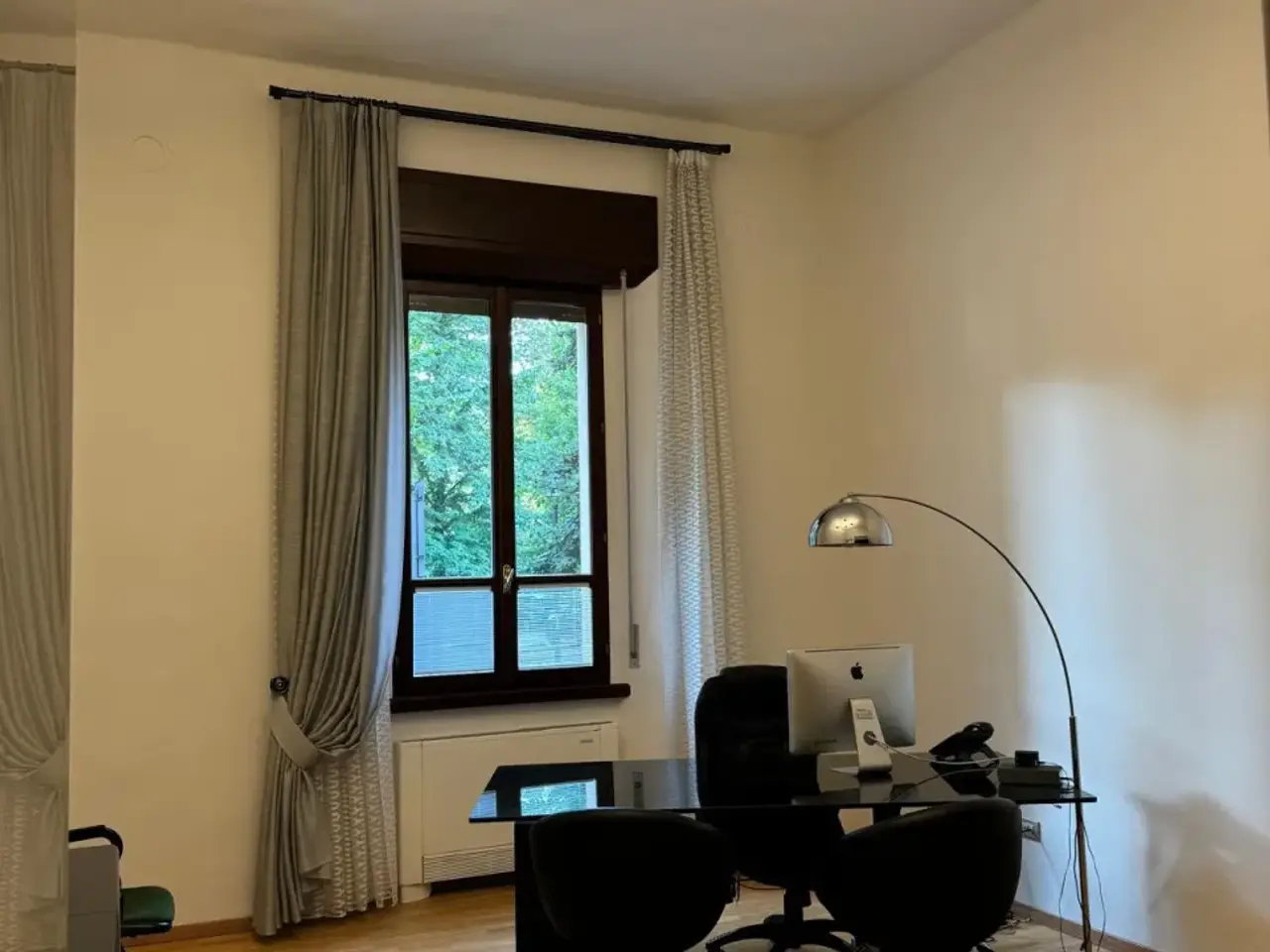 Ufficio in Viale Leopoldo Nobili N.5, Reggio nell'Emilia, {3} - Foto 1