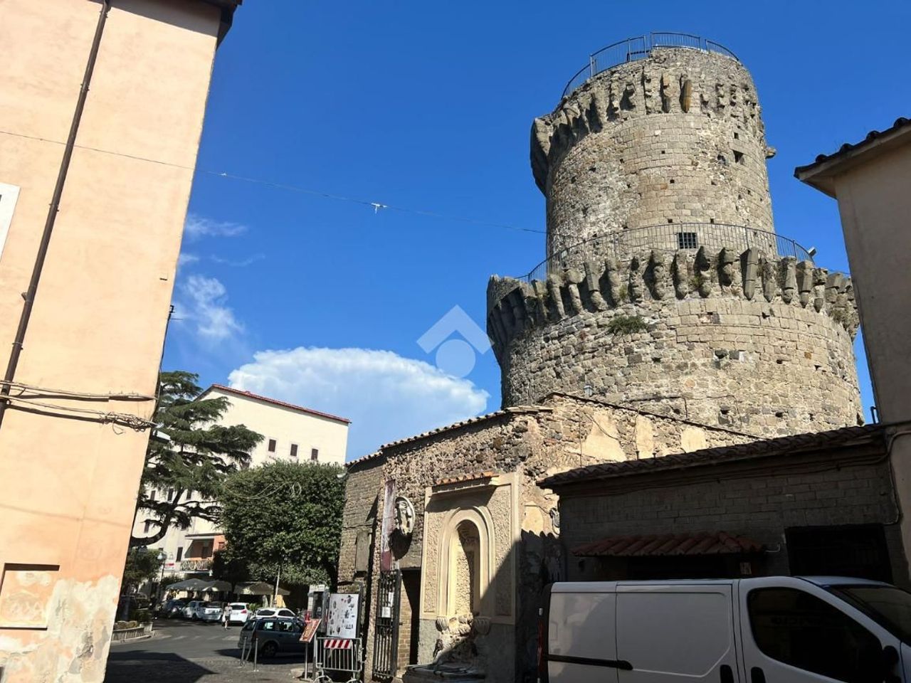 Negozio in , Lanuvio, {3} - Foto 1