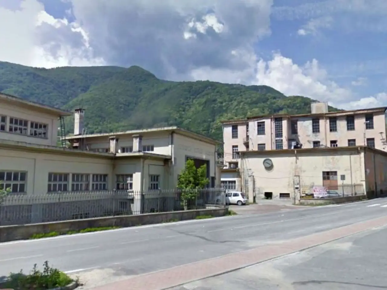 Capannone in Via Vittorio Veneto, San Germano Chisone, {3} - Foto 1