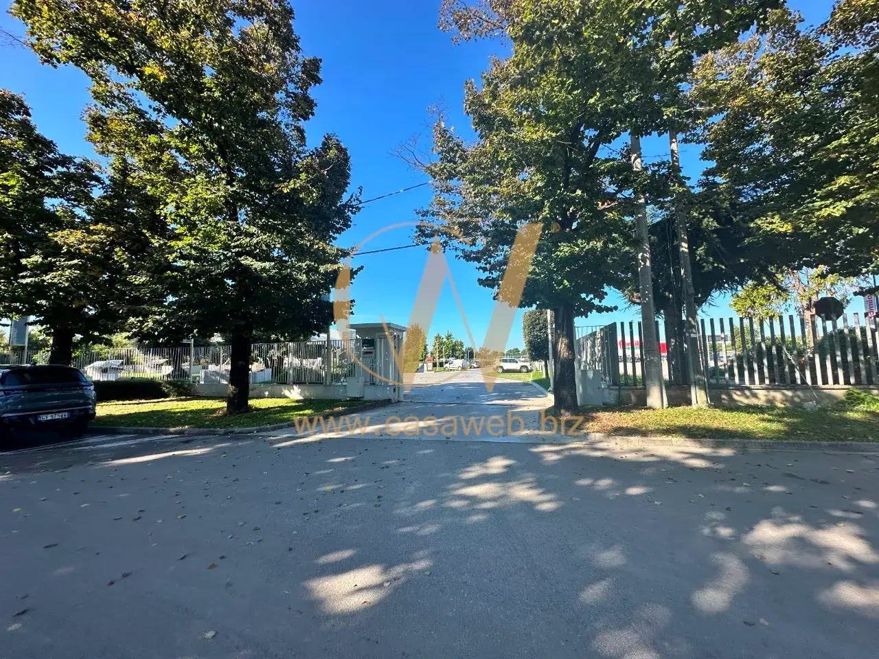 Negozio in Viale Carlo III di Borbone, Caserta, {3} - Foto 2