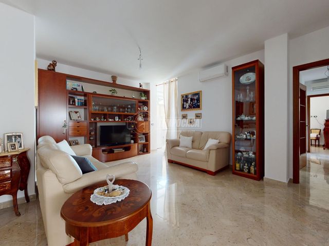 4-room flat, Monopoli - Photo 1