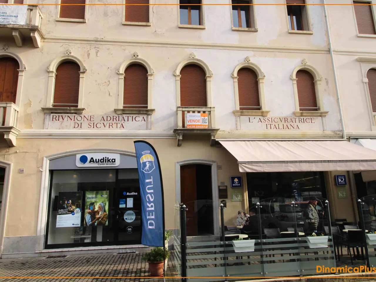 Ufficio in Viale della Vittoria, Vittorio Veneto, {3} - Foto 1