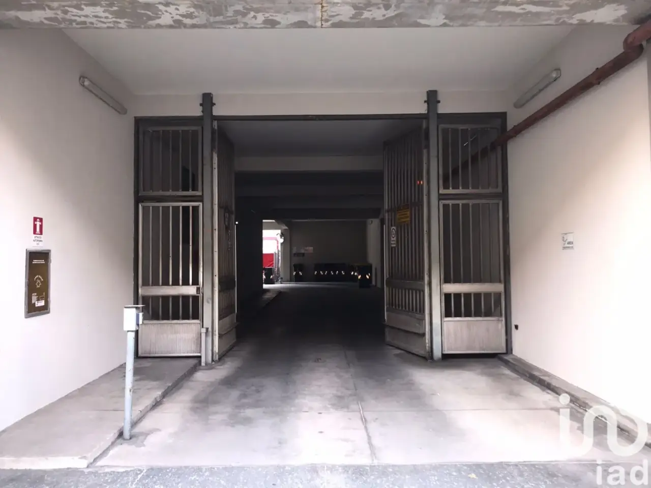 Magazzino in Via Enrico Cialdini 5, Torino, {3} - Foto 2