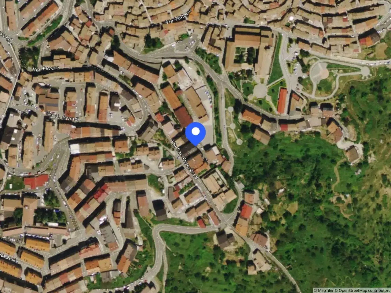 Magazzino in Via San Francesco di Paola, 44, 87055 San Giovanni in Fiore Cs, Italia 44, San Giovanni In Fiore, {3} - Foto 1