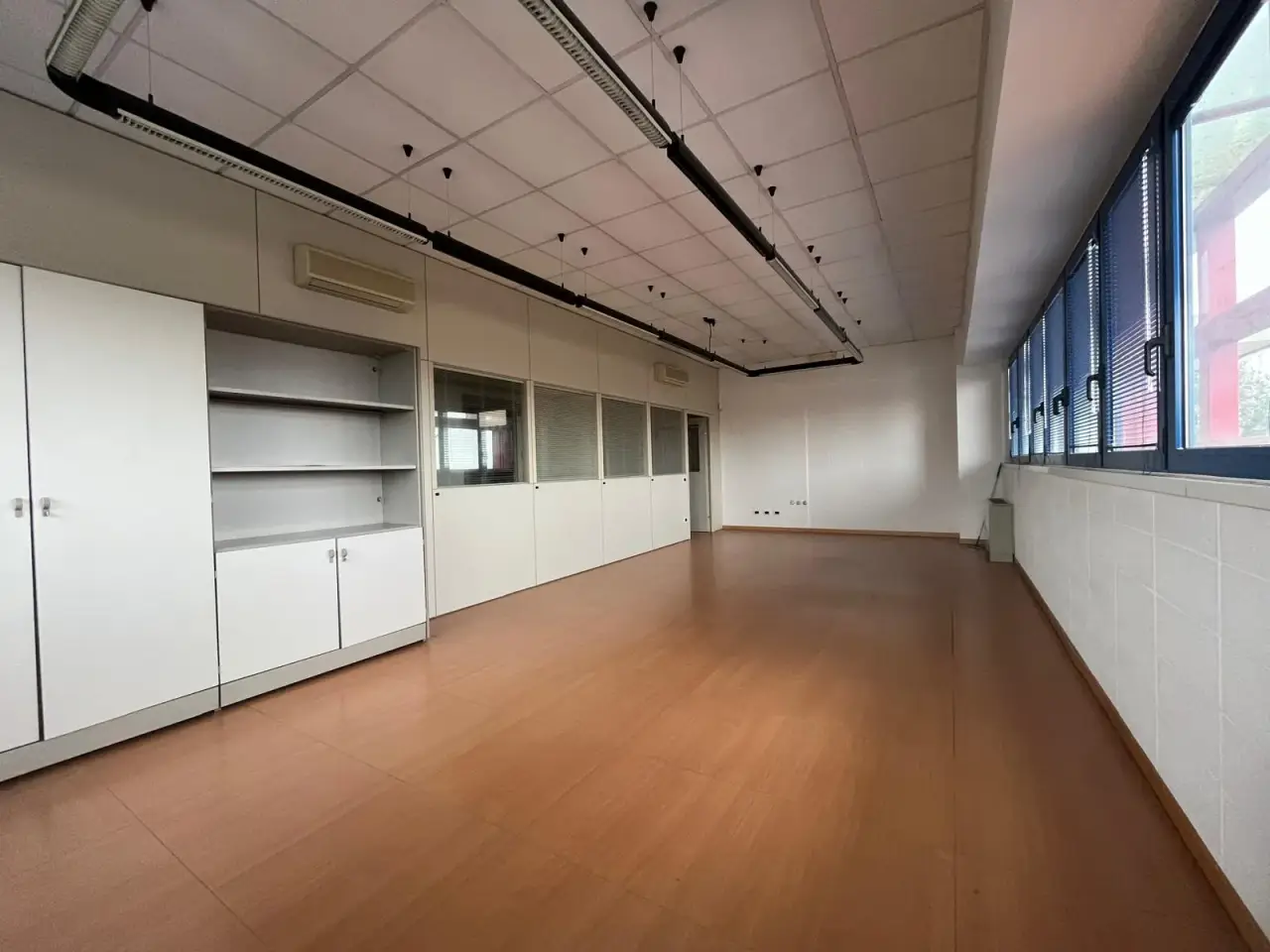 Ufficio in Via del Lavoro 24, Crevalcore, {3} - Foto 2