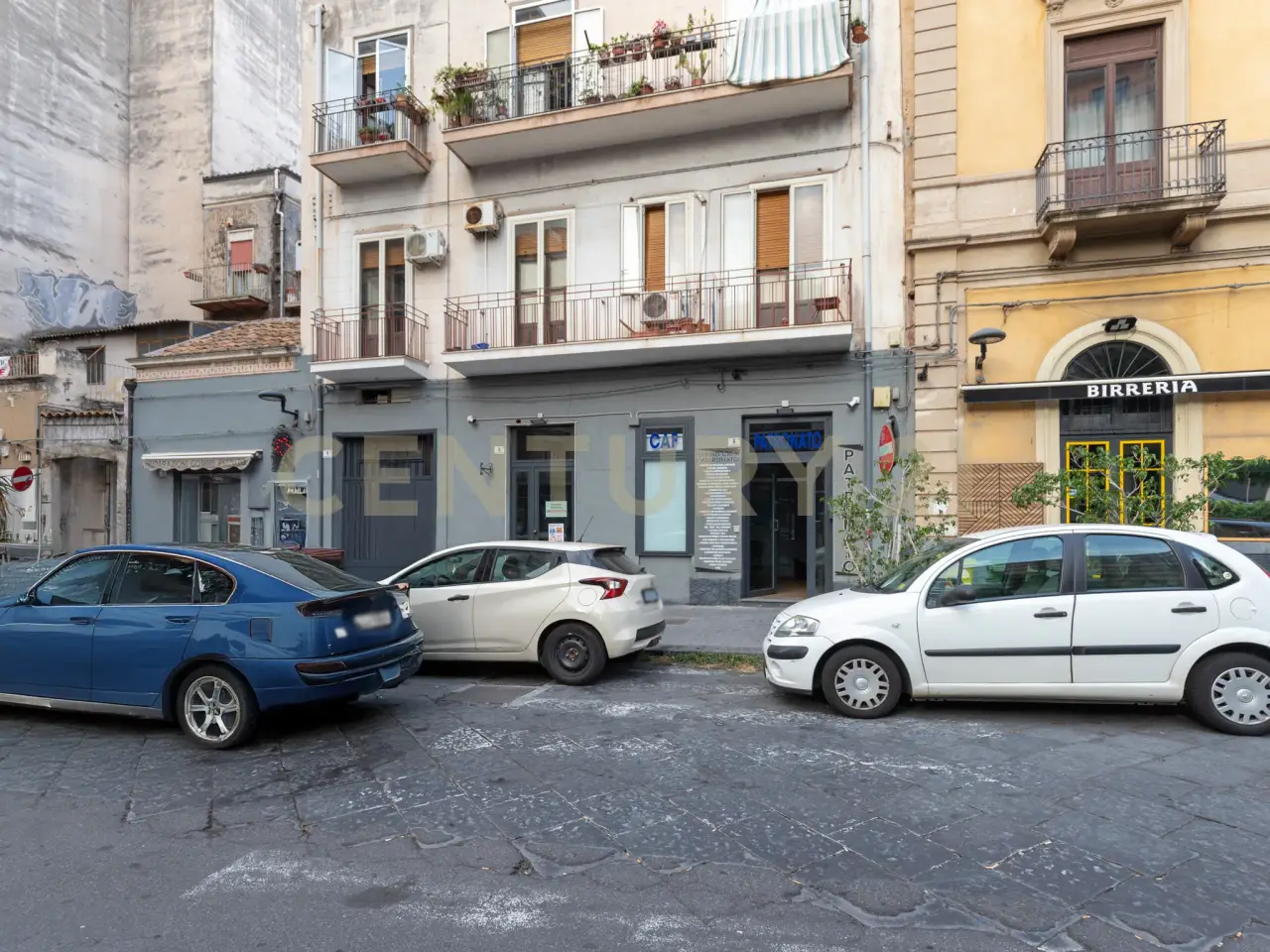 Negozio in Largo Rosolino Pilo 6, Catania, {3} - Foto 2