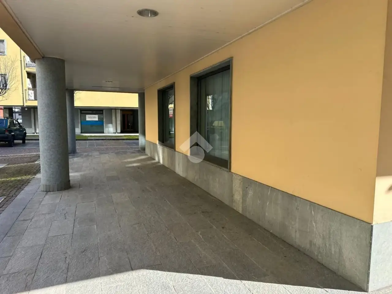 Ufficio in Via Trieste 10, Sondrio, {3} - Foto 1