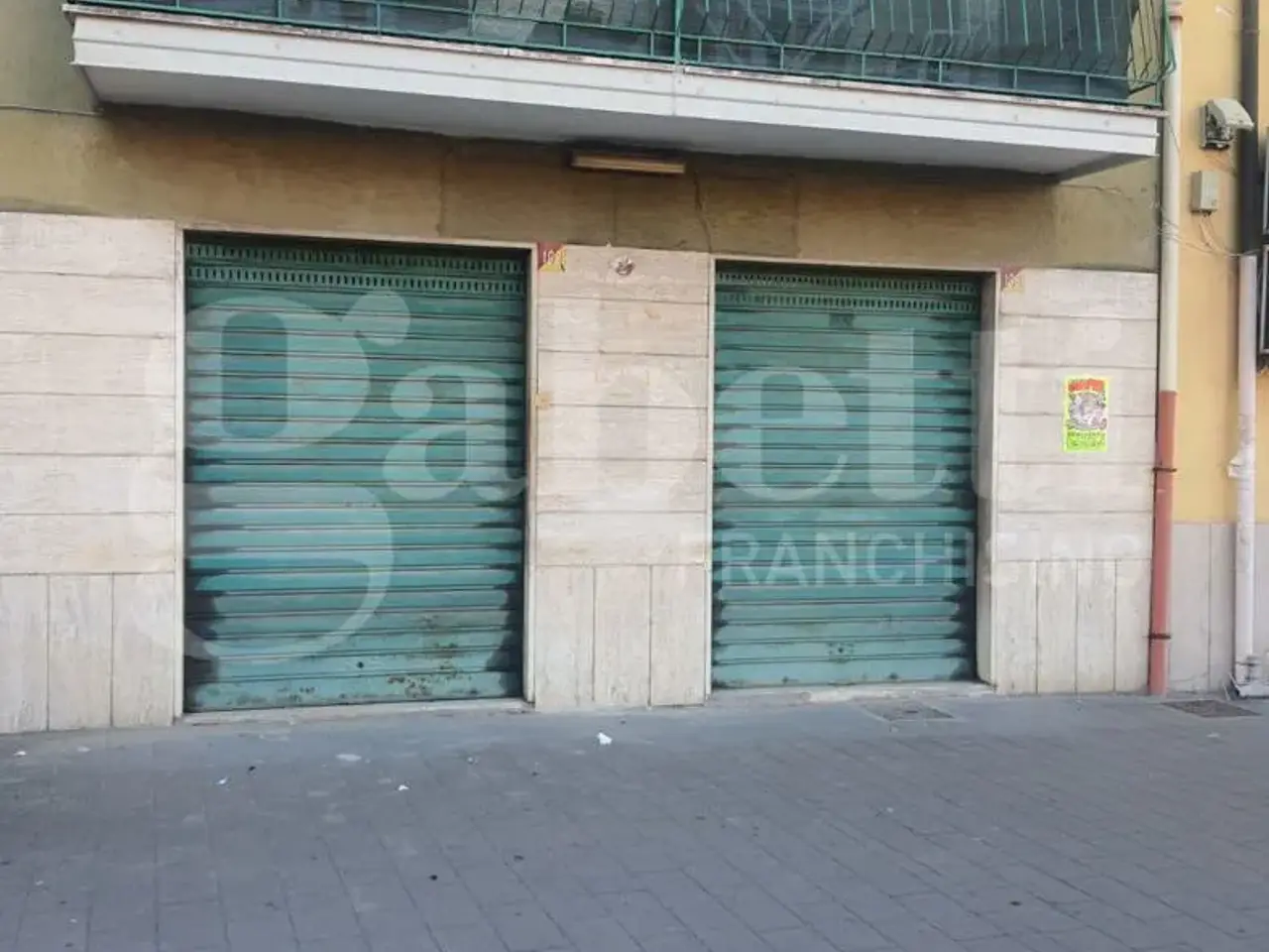 Negozio in Via Napoli 108, Benevento, {3} - Foto 1