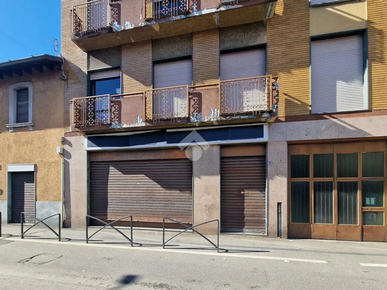 Palazzina commerciale in Via Silvio Pellico 8, Muggiò, {3} - Foto 1