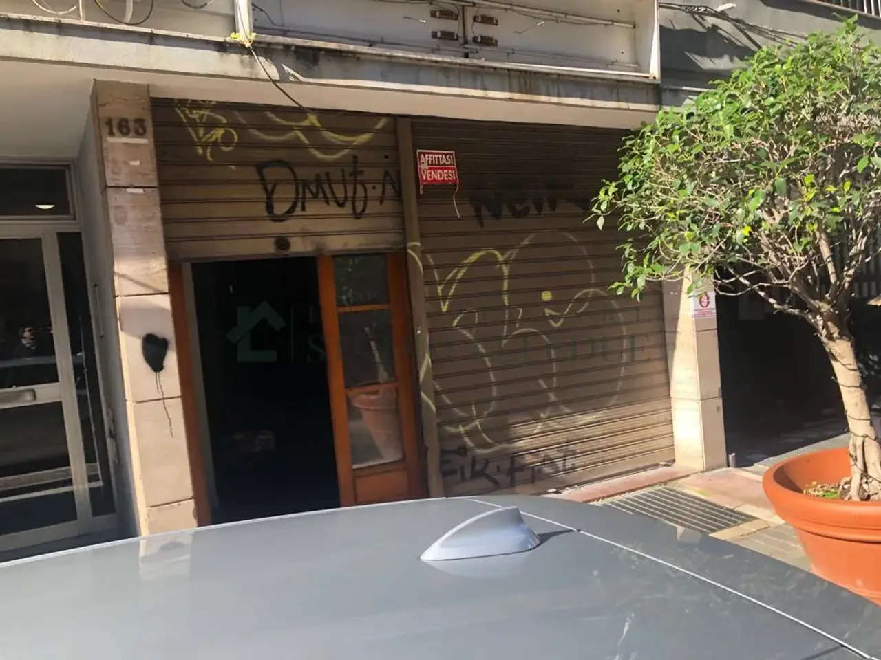 Negozio in Via Manzoni  161 a , Bari, {3} - Foto 2