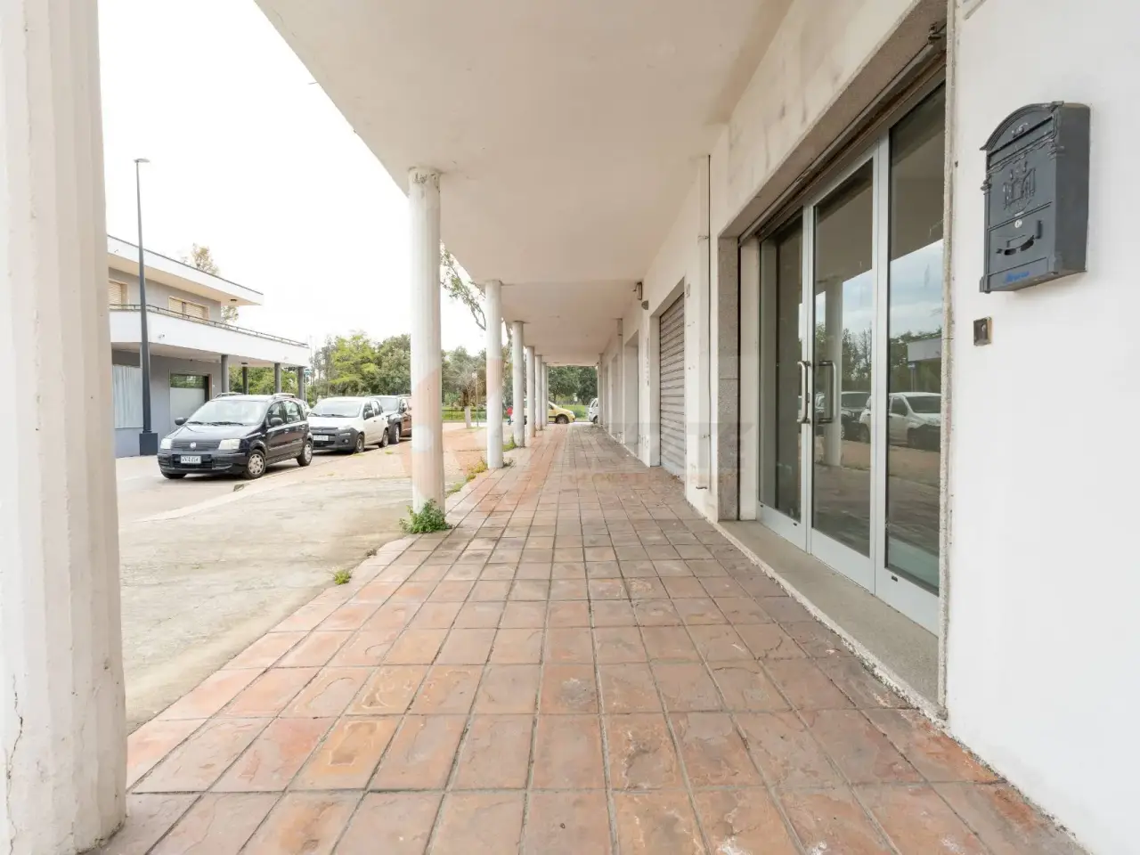 Negozio in Via Meucci 14, Olbia, {3} - Foto 1