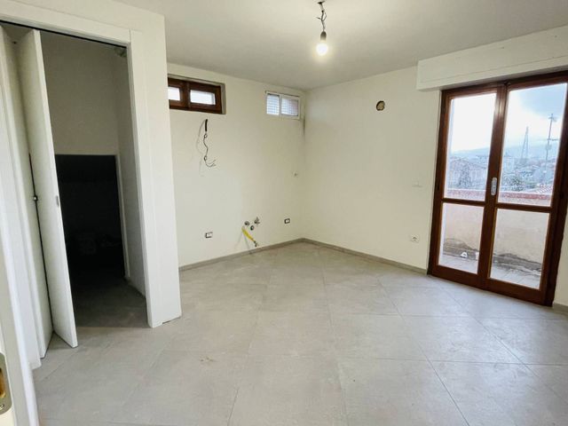 3-room flat in Via Ticino, Agliana - Photo 1