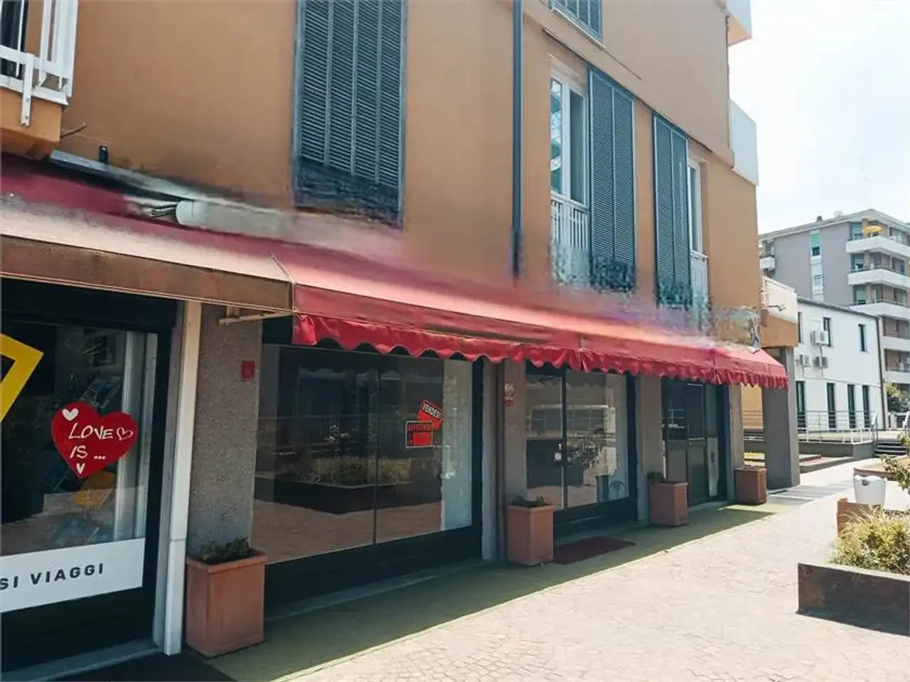 Negozio in Via Veneto X, Sesto Calende (Va), Sesto Calende, {3} - Foto 2