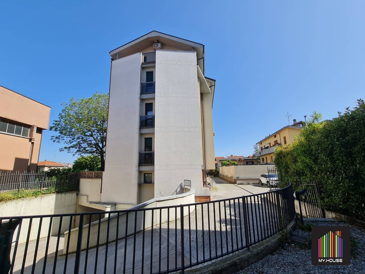 immagine annuncio 1 di 15