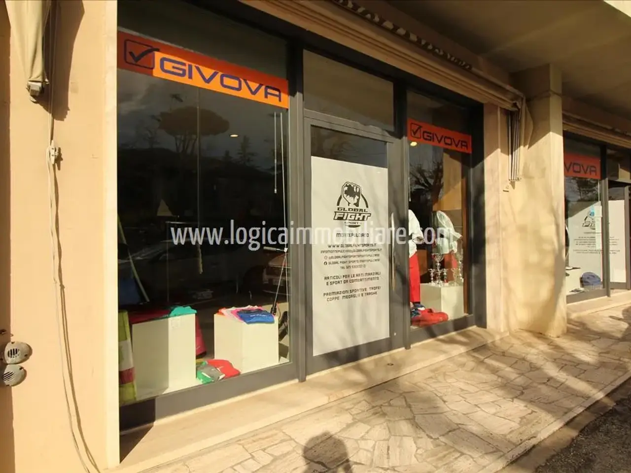 Locale commerciale in Sp146, Montepulciano, {3} - Foto 1