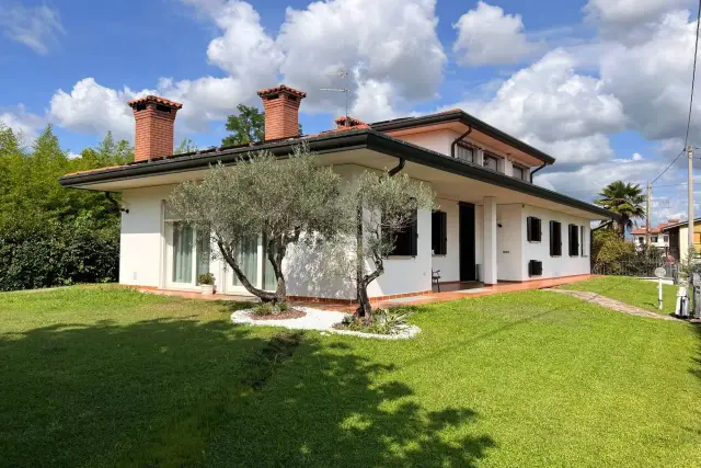 Villa in Via Rossi 10, Montebelluna - Foto 1