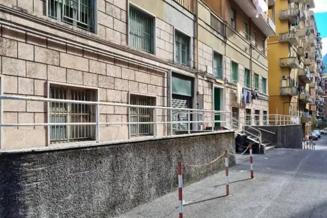 Ufficio condiviso in Via Domenico Enrico dall'Orto 7, Genova - Foto 1