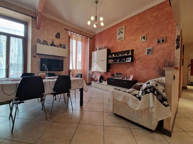 Vierzimmerwohnung in Via Aprosio 17, Ventimiglia - Foto 1