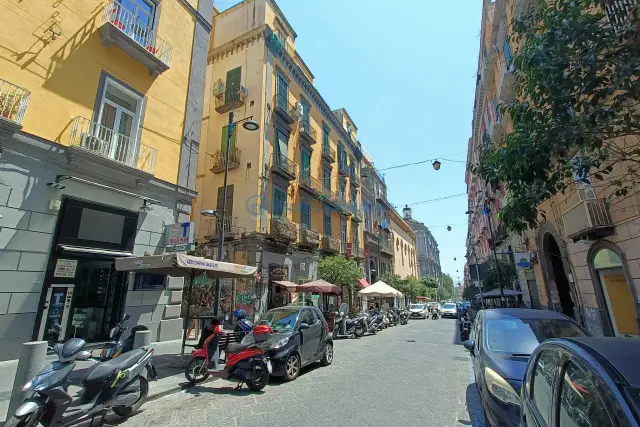 Geschäft in Via Duomo, Napoli - Foto 1