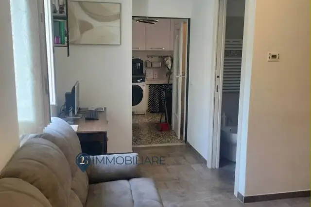 insertion image