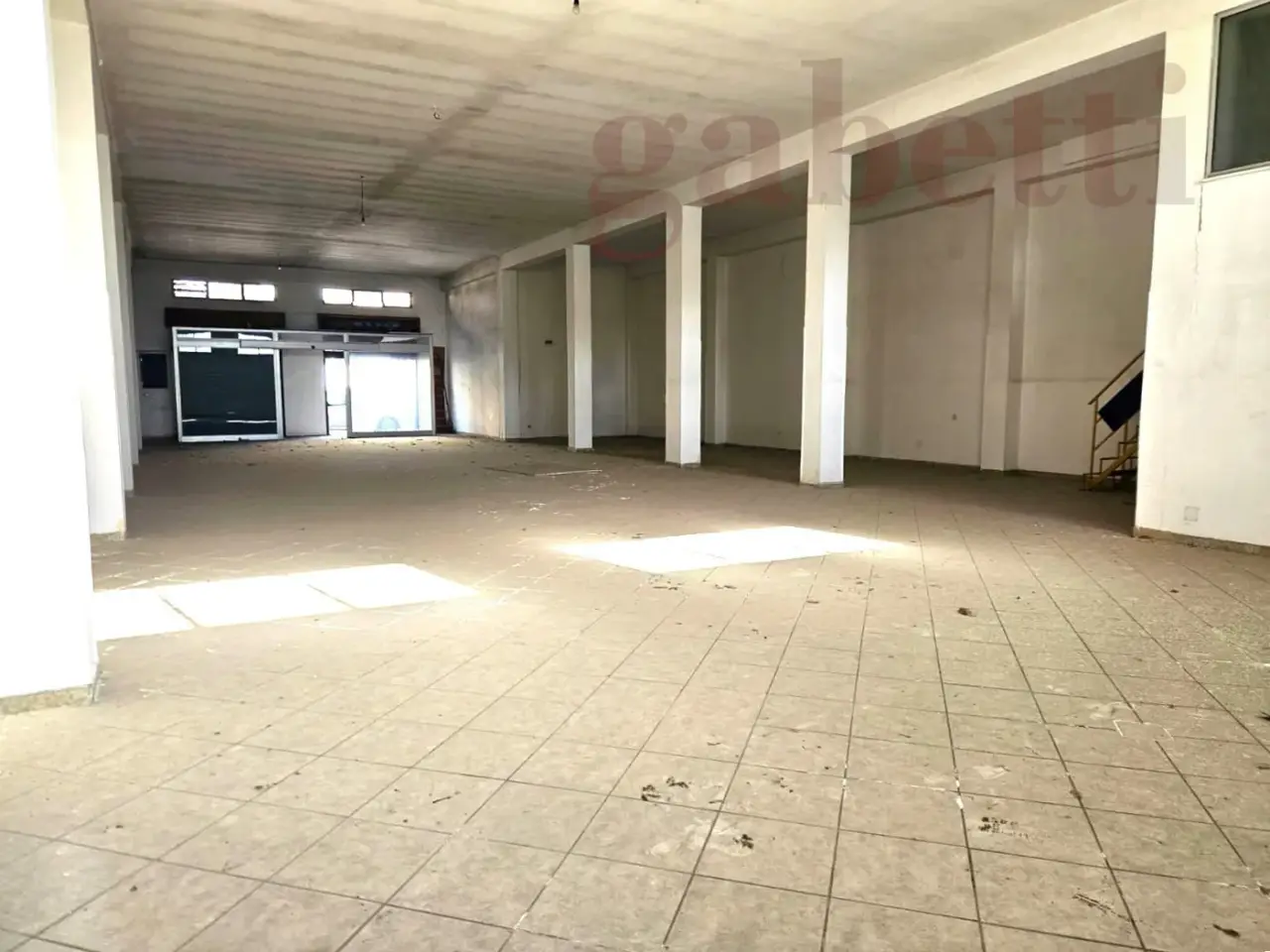 Negozio in Via Corsica, Copertino, {3} - Foto 1
