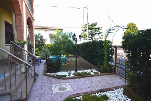 Quadrilocale in Via Luigi Beccaletto, Zevio - Foto 1