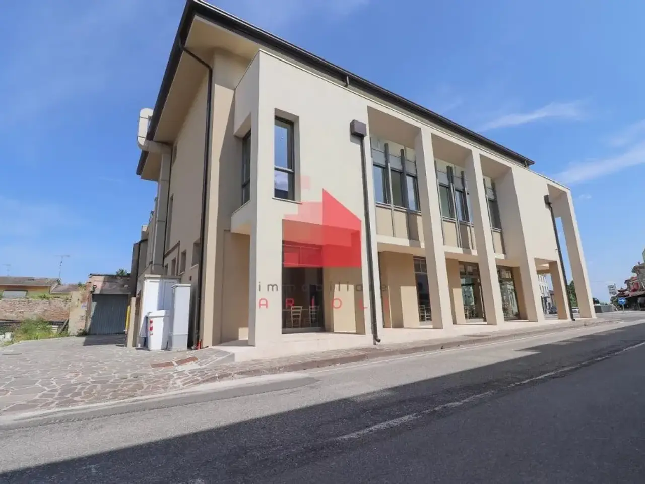 Ufficio in 
Moglia, 
46024, Moglia, {3} - Foto 1