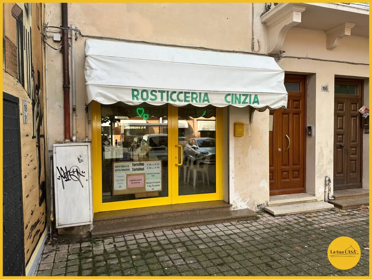 Negozio in Corso Giuseppe Mazzini 193, Molinella, {3} - Foto 1