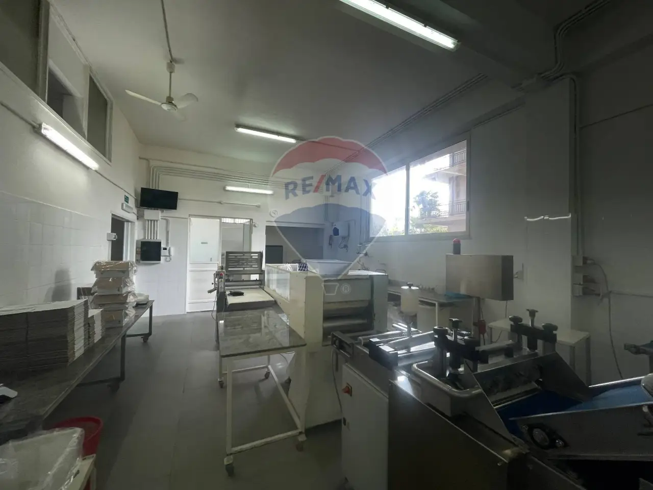 Laboratorio in Via Aldo Moro 28, Santa Maria Di Licodia, {3} - Foto 2