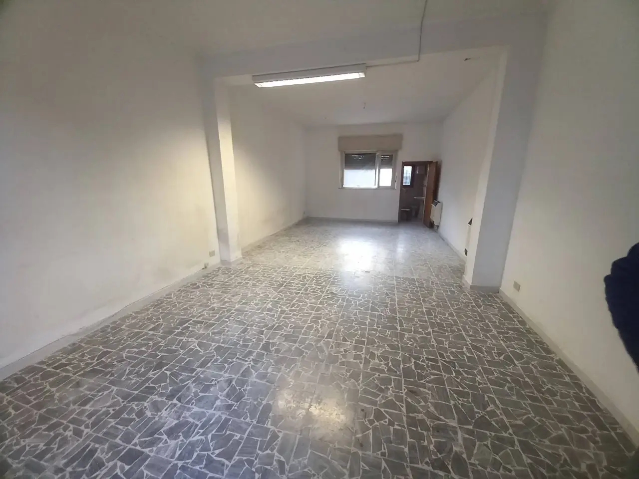 Esercizio commerciale in Via Aldo Moro 2, Crespina Lorenzana, {3} - Foto 2