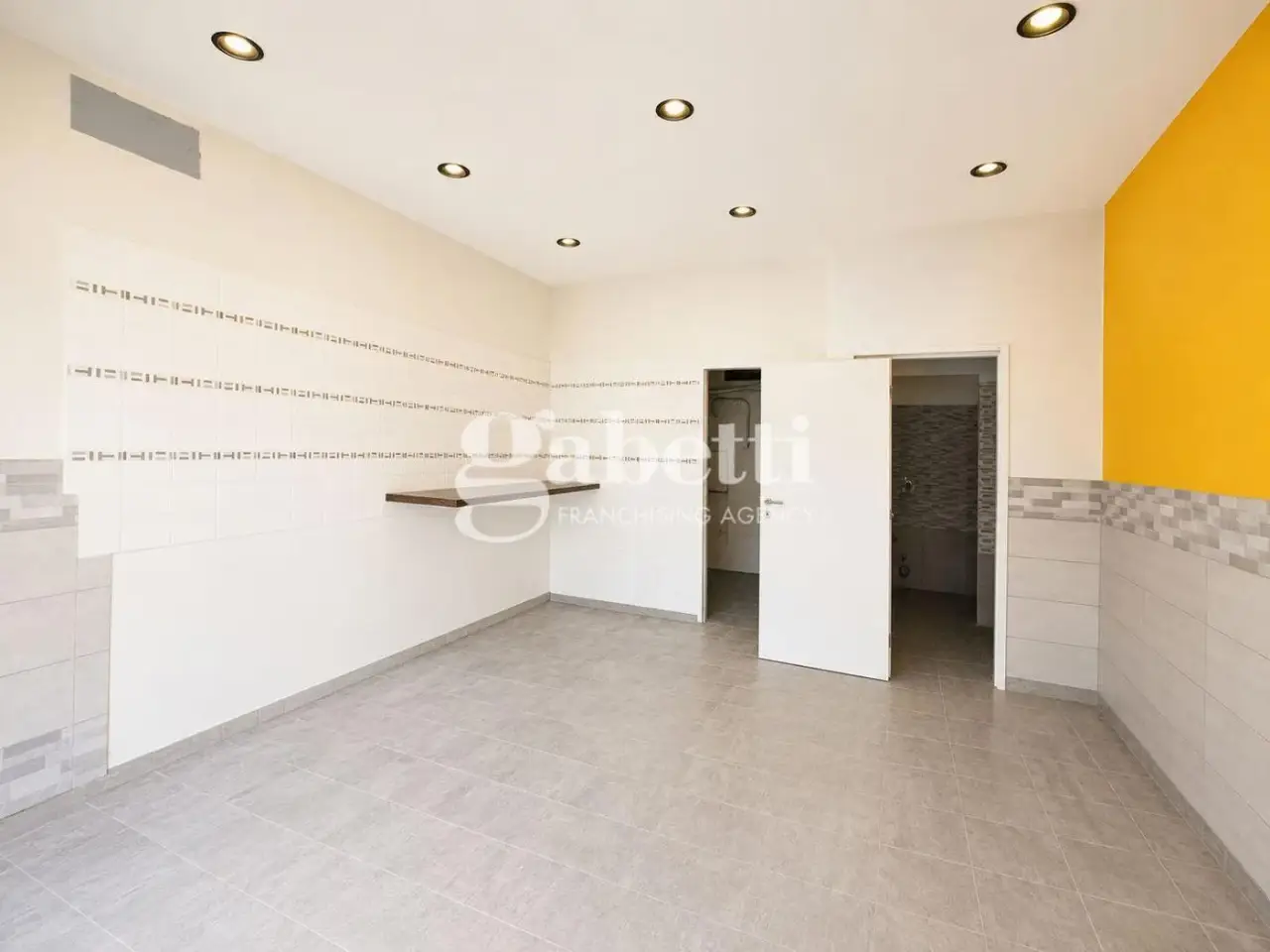 Negozio in Piazza dei Gerani  46, Roma, {3} - Foto 2