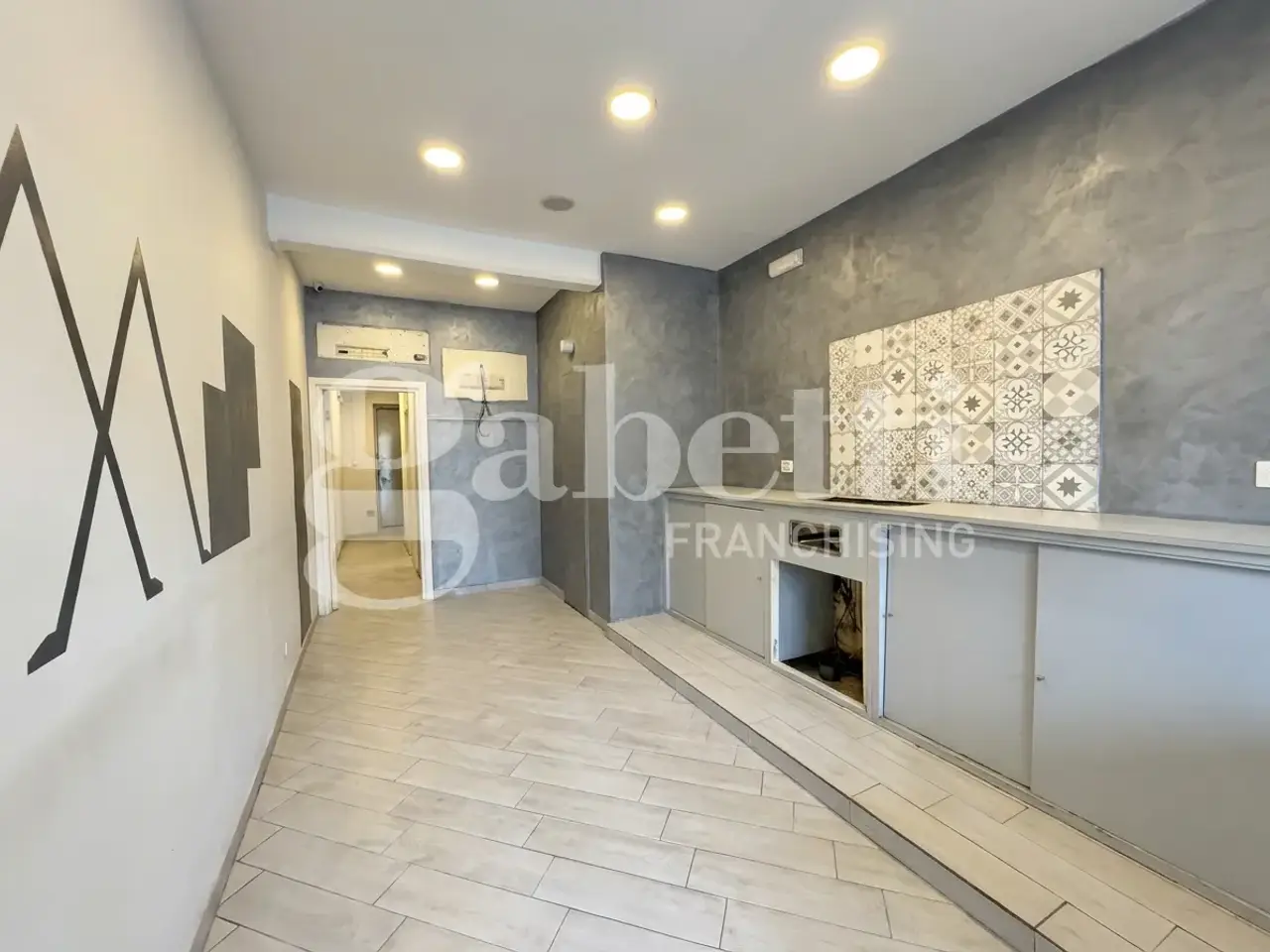 Negozio in Corso Europa 12, Marano Di Napoli, {3} - Foto 2