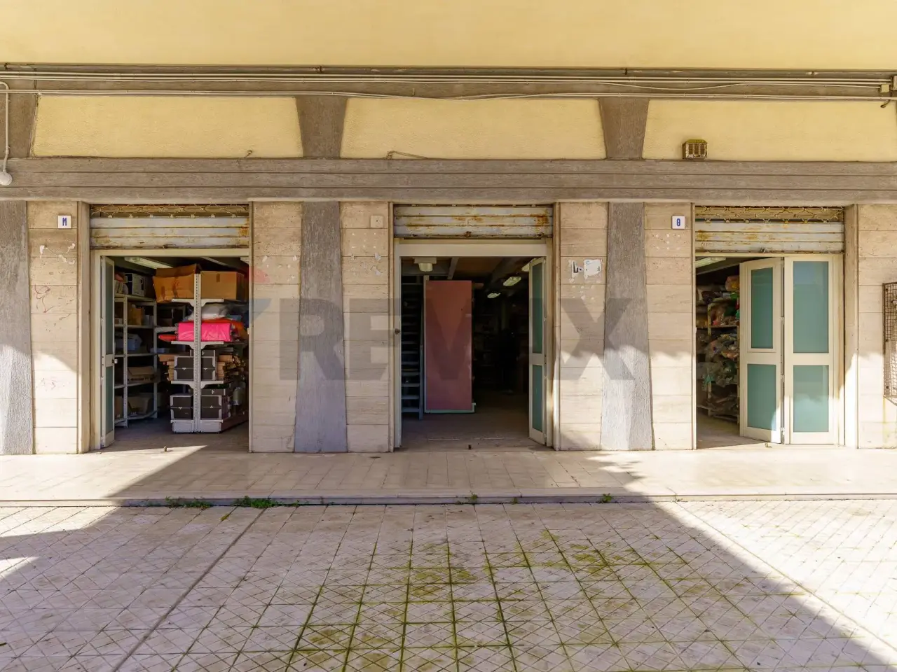 Negozio in Via Vincenzo Giuffrida 203, Catania, {3} - Foto 2