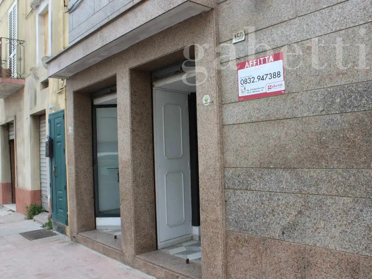 Negozio in Via Cosimo Mariano 150, Copertino, {3} - Foto 1