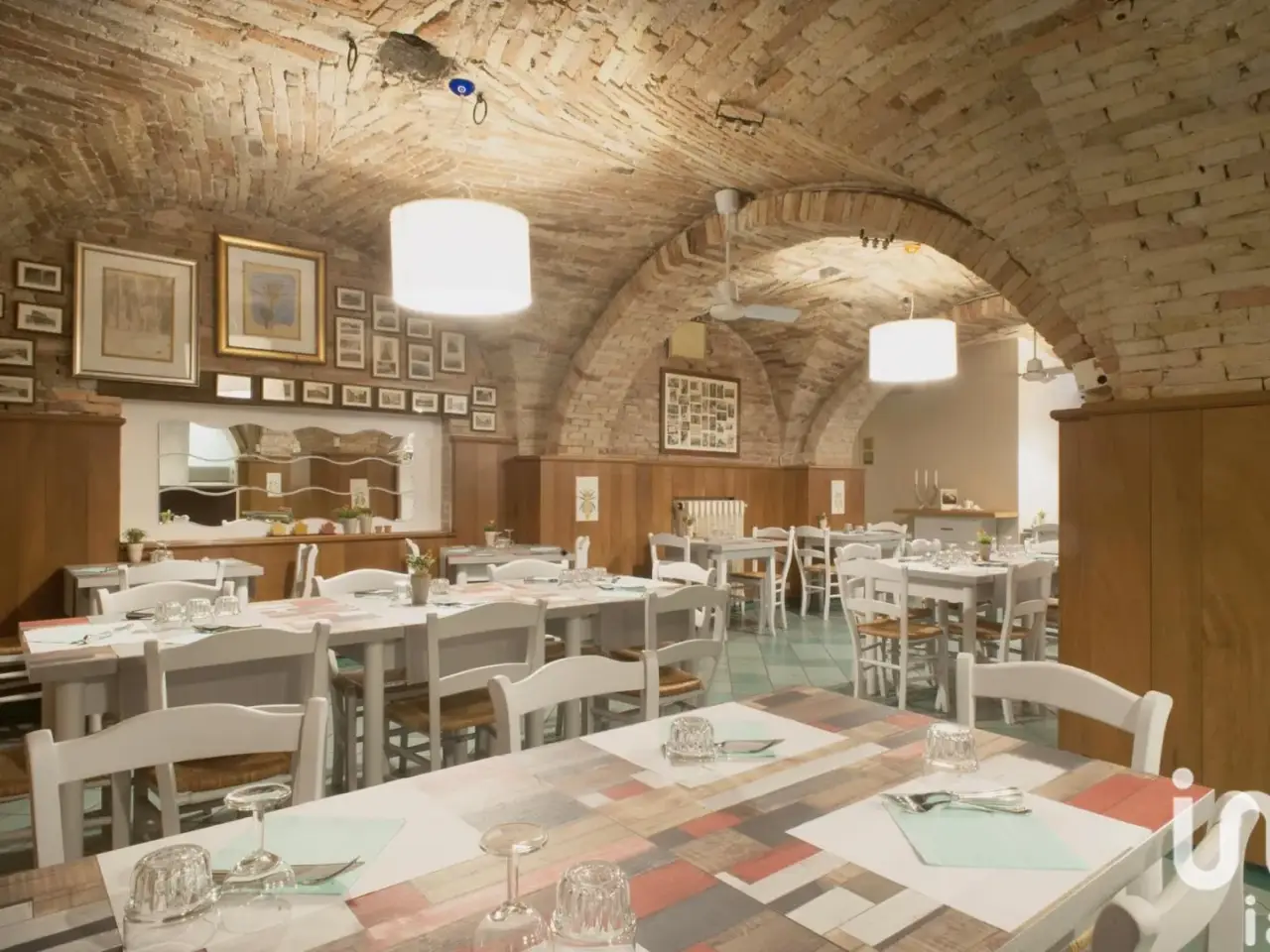 Esercizio commerciale in Via Mura Orientali 18, Santa Maria Nuova, {3} - Foto 1