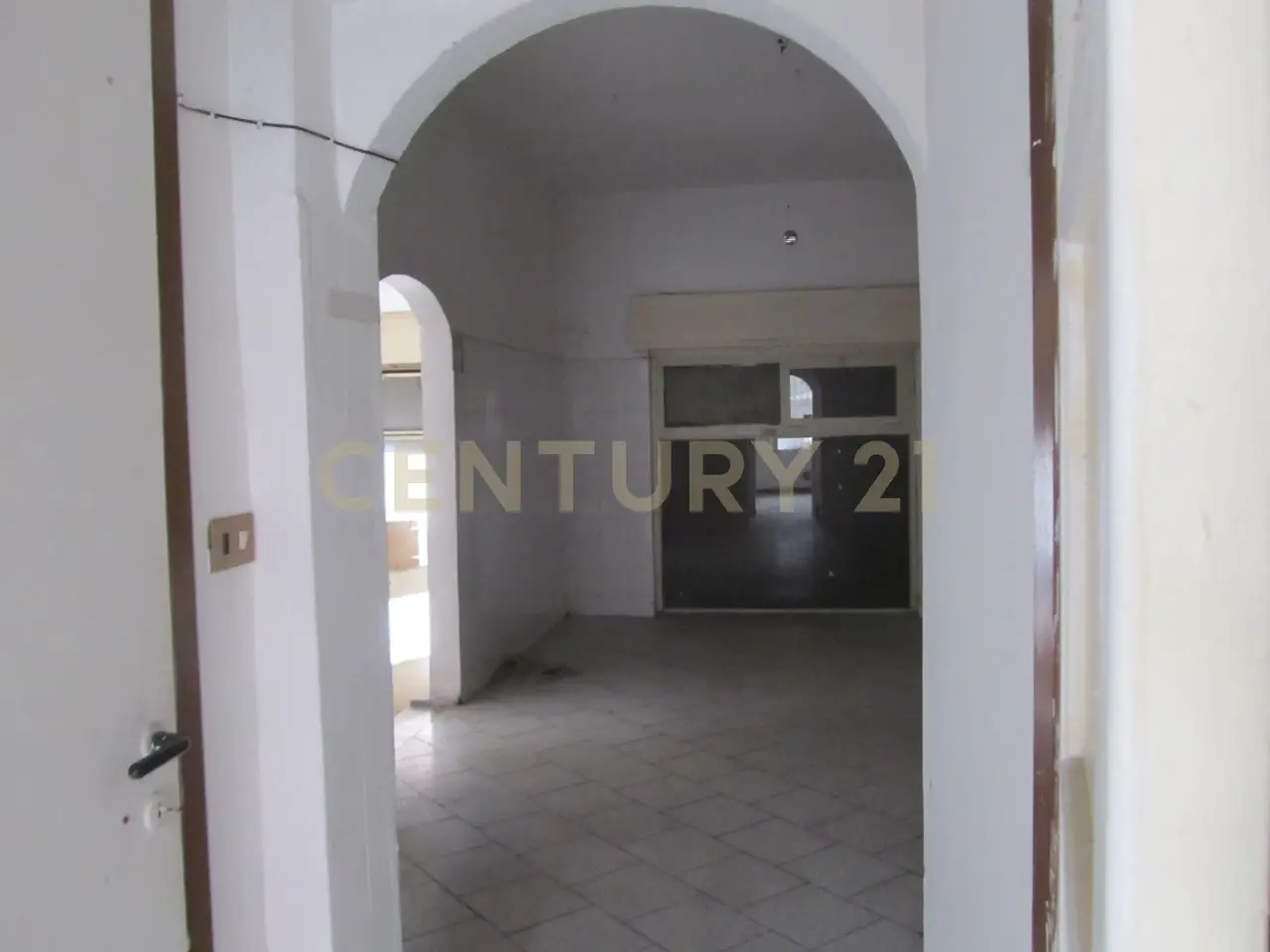 Negozio in Via Don Luigi Bettinetti 35, Rho, {3} - Foto 2