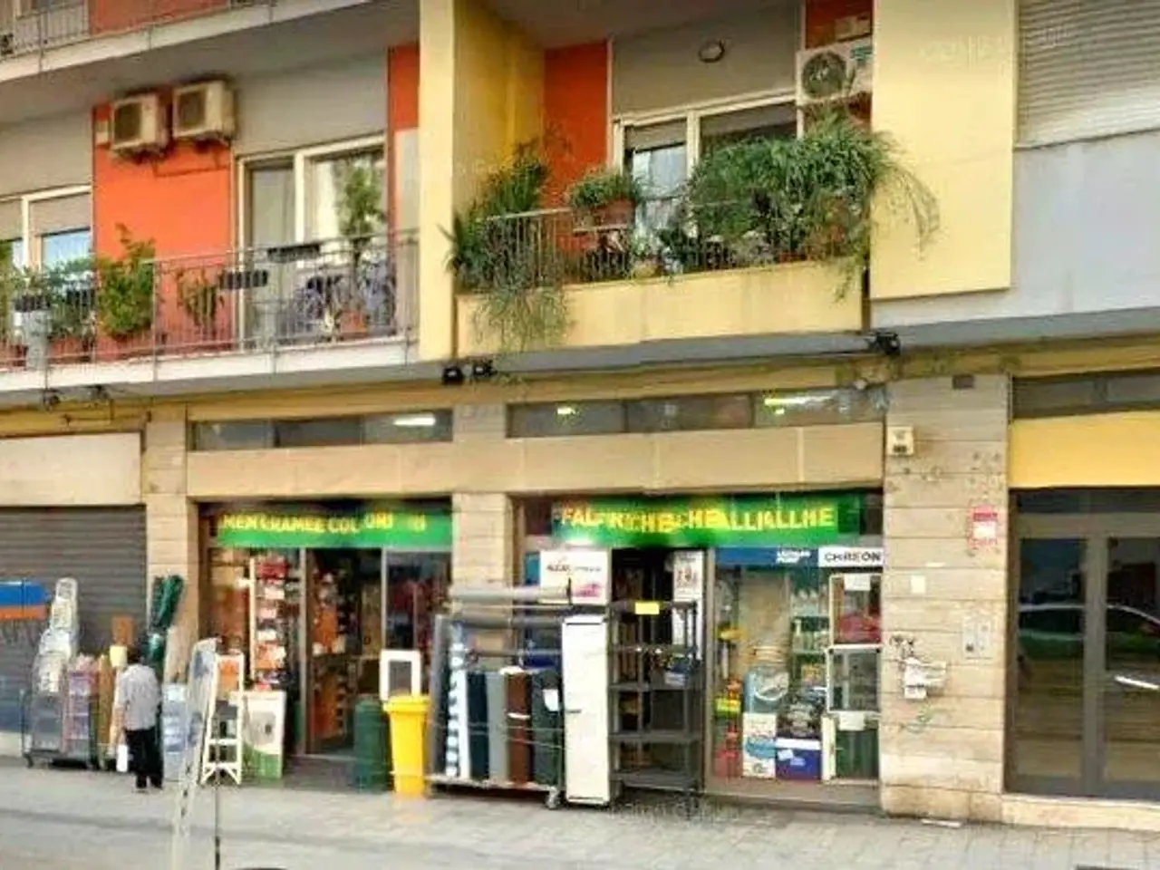 Locale commerciale in Viale Ennio 2g, Bari, {3} - Foto 1