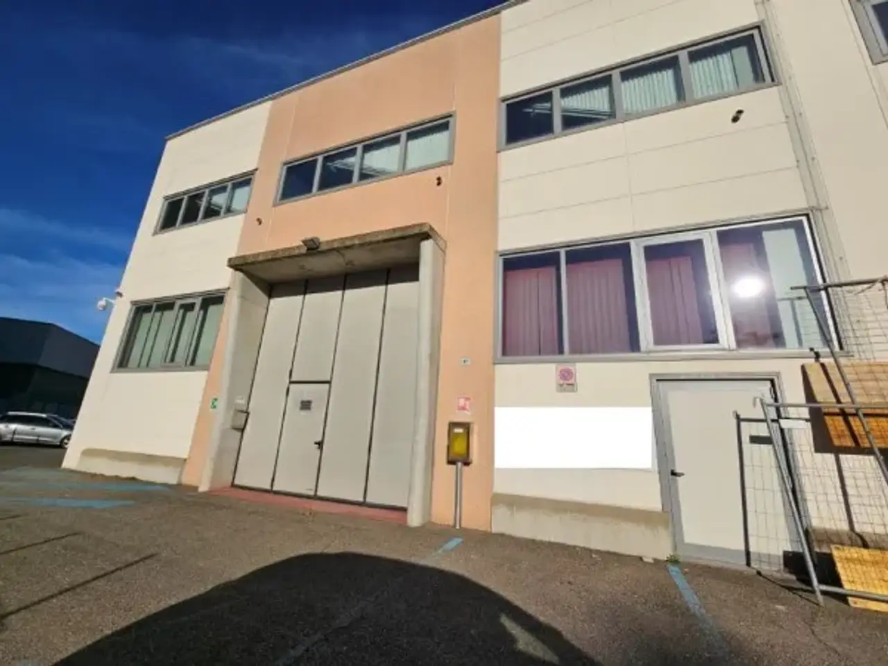 Negozio in Via Pico della Mirandola, Modena, {3} - Foto 1