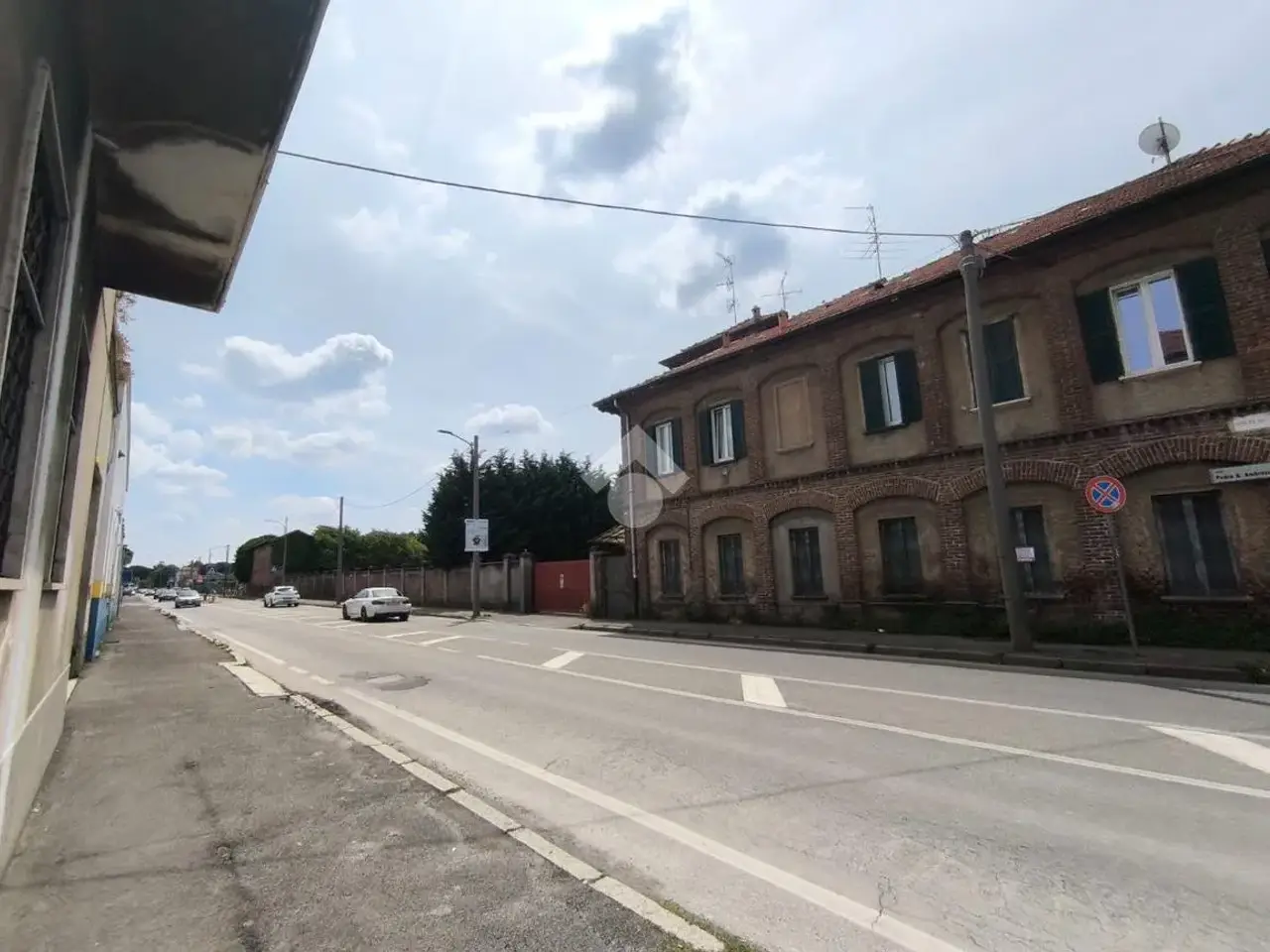 Laboratorio in Via Padre Angelo Ambrosoli 2, Gallarate, {3} - Foto 1