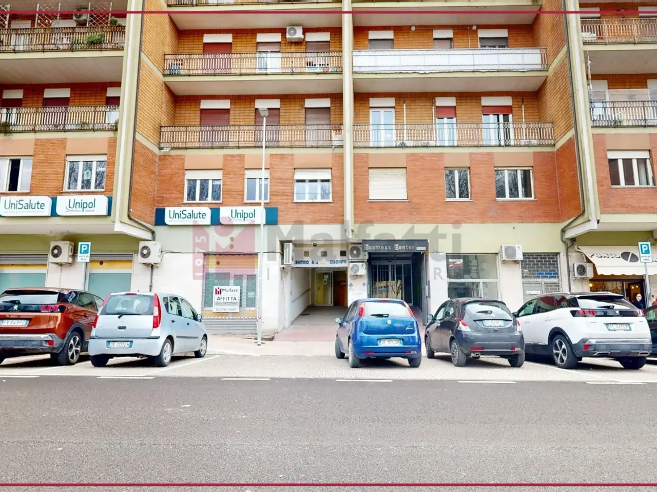 Negozio in Piazza Bachelet 26, Rieti, {3} - Foto 2