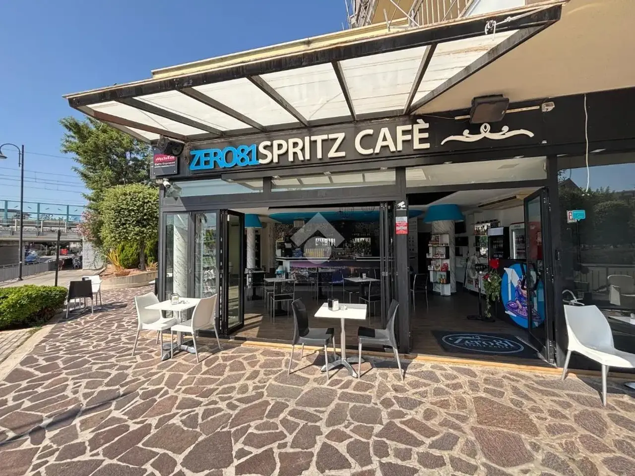 Negozio in Viale Europa, Montesilvano, {3} - Foto 1