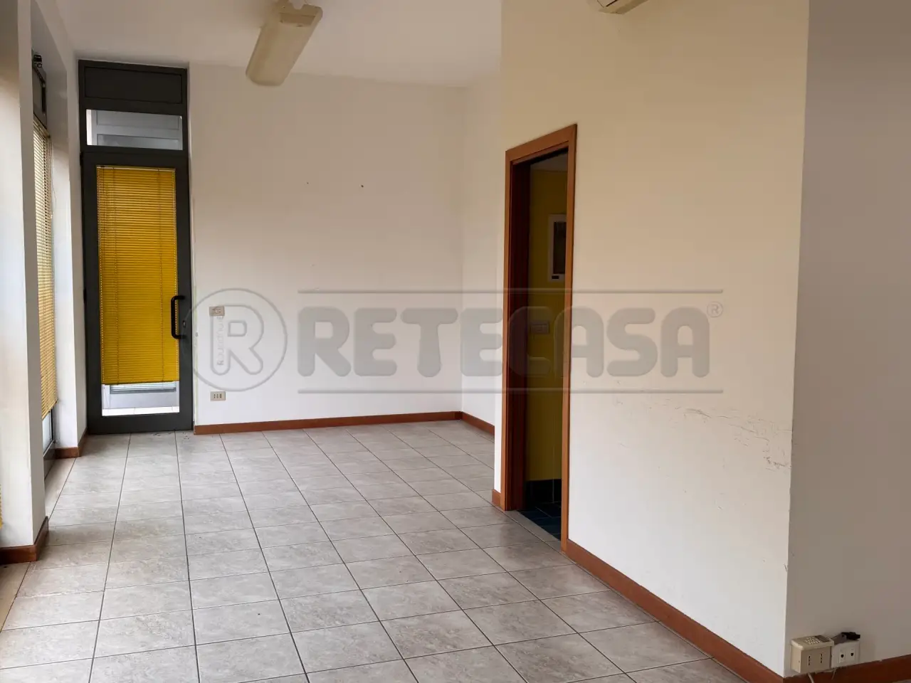Palazzina commerciale in , Mirano, {3} - Foto 2