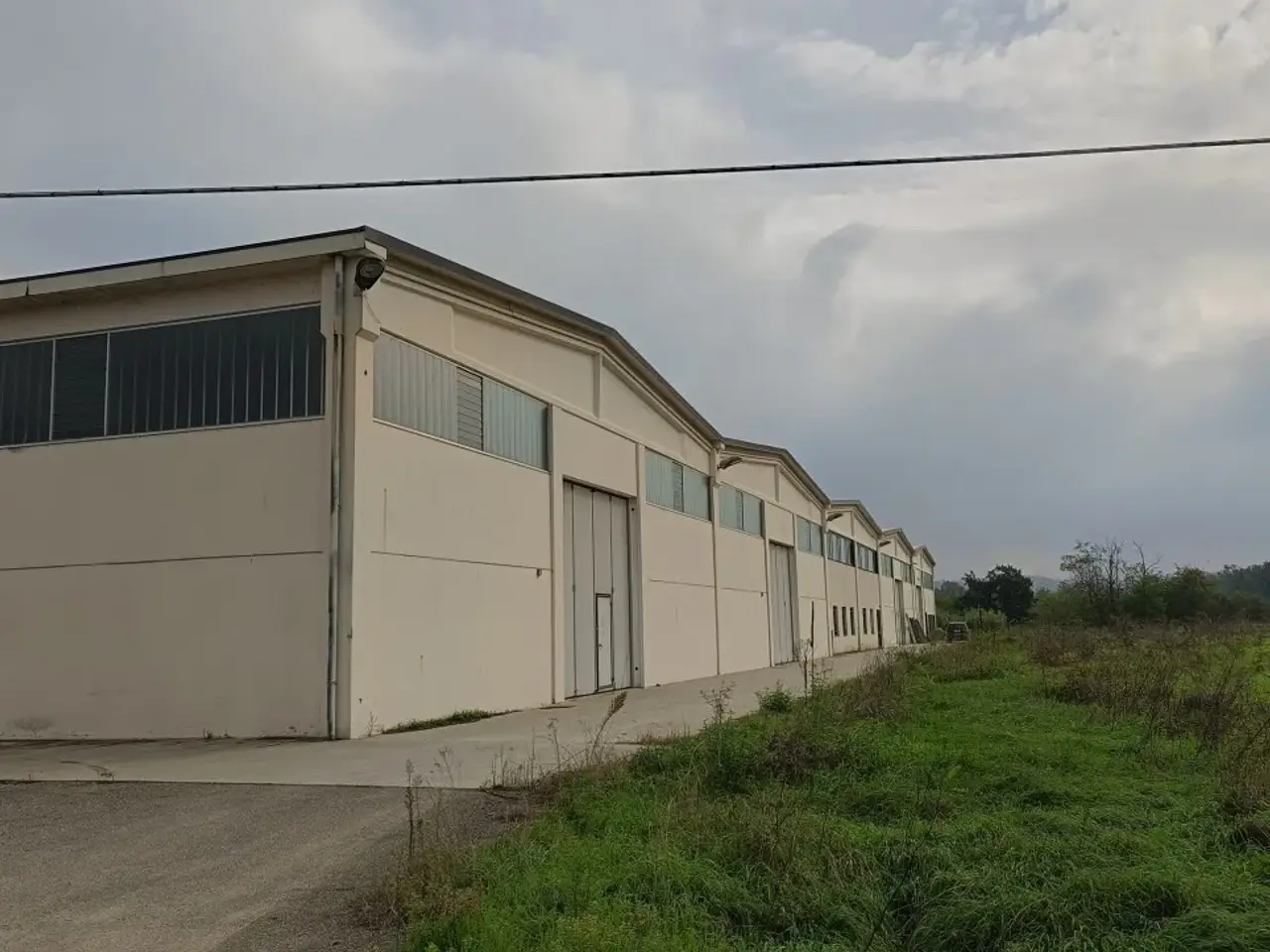 Capannone in Strada Provinciale Rivalta, Castelnuovo Bormida, {3} - Foto 2