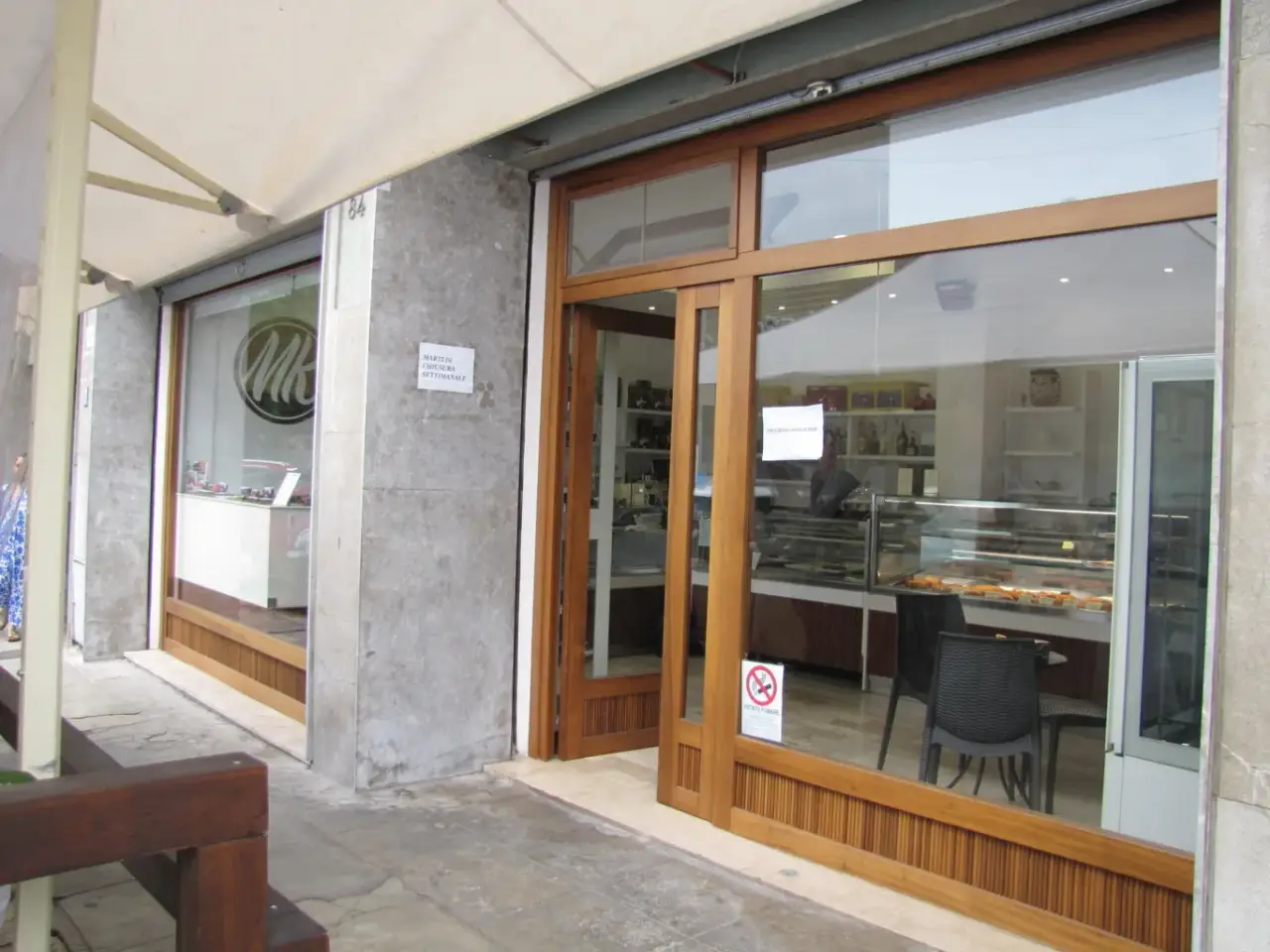 Bar in Via Sampolo 84, Palermo, {3} - Foto 1