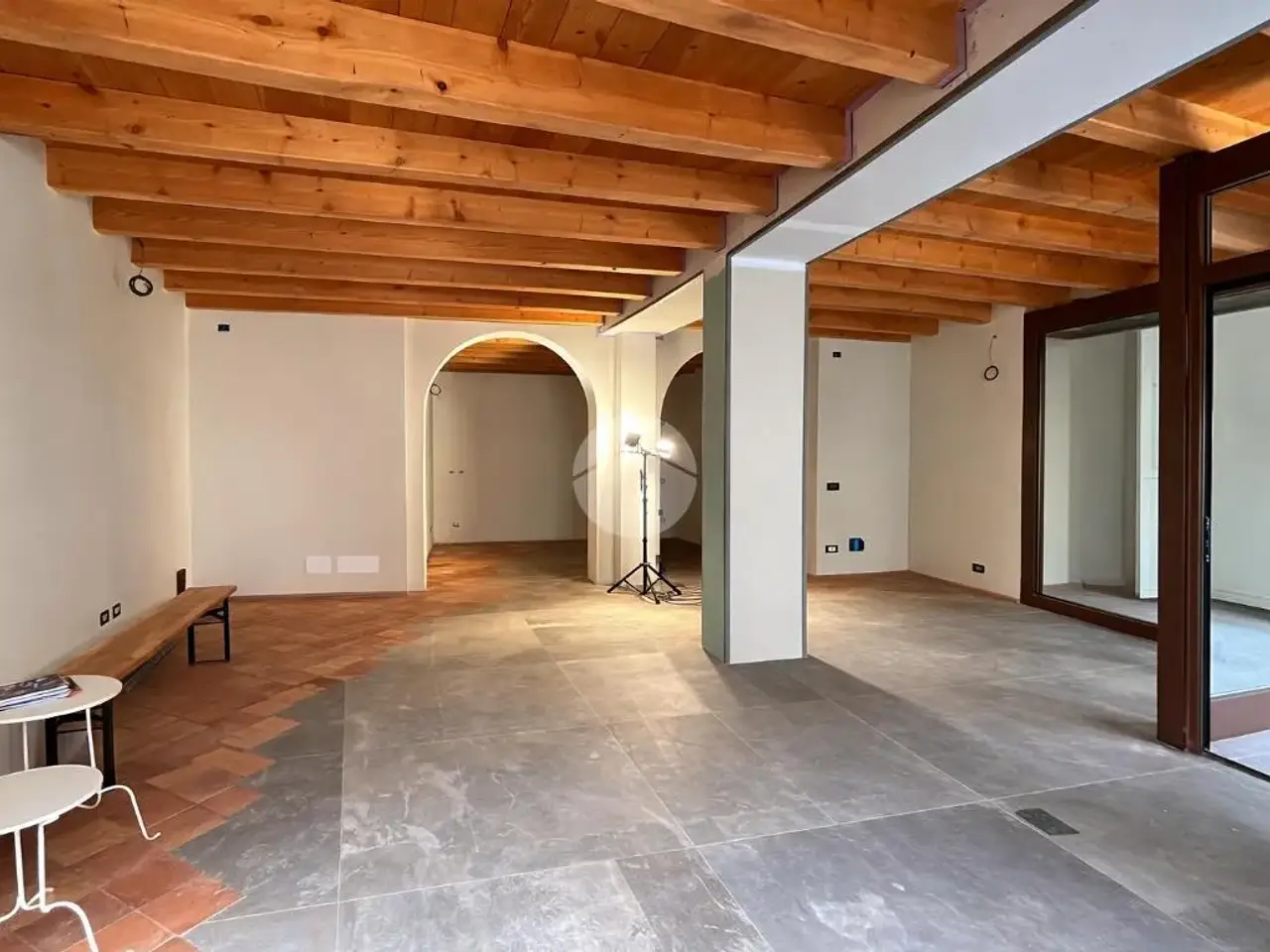 Negozio in Via Giuseppe Garibaldi 118, Desenzano Del Garda, {3} - Foto 1